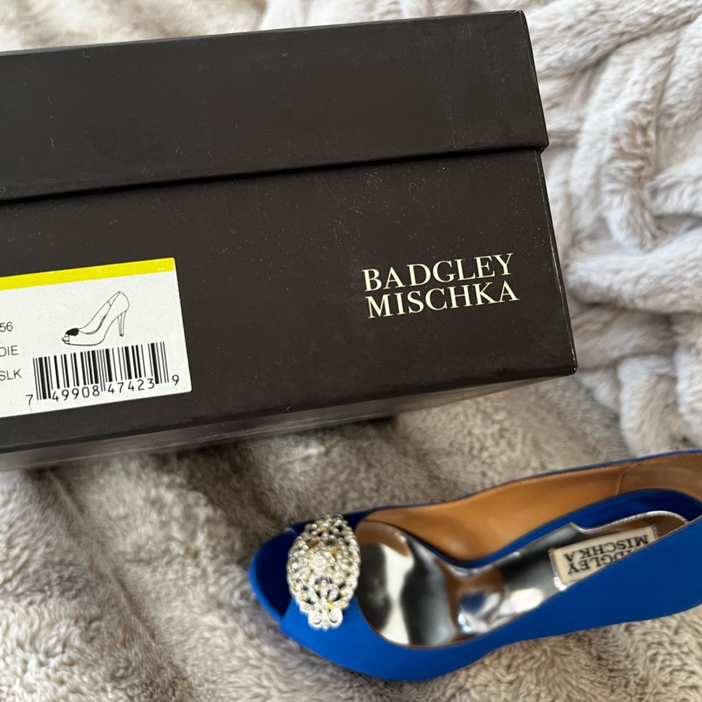 Badgley Mischka Royal Blue Crystal Heels 8 NIB Neiman Marcus Evening - Picture 7 of 10